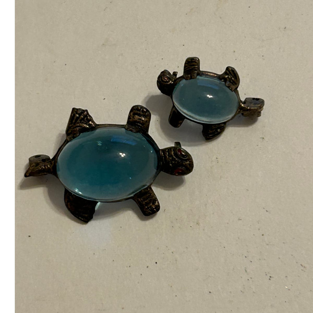 Vintage Aqua Jelly Belly Brooch/Pins Art Deco Glass